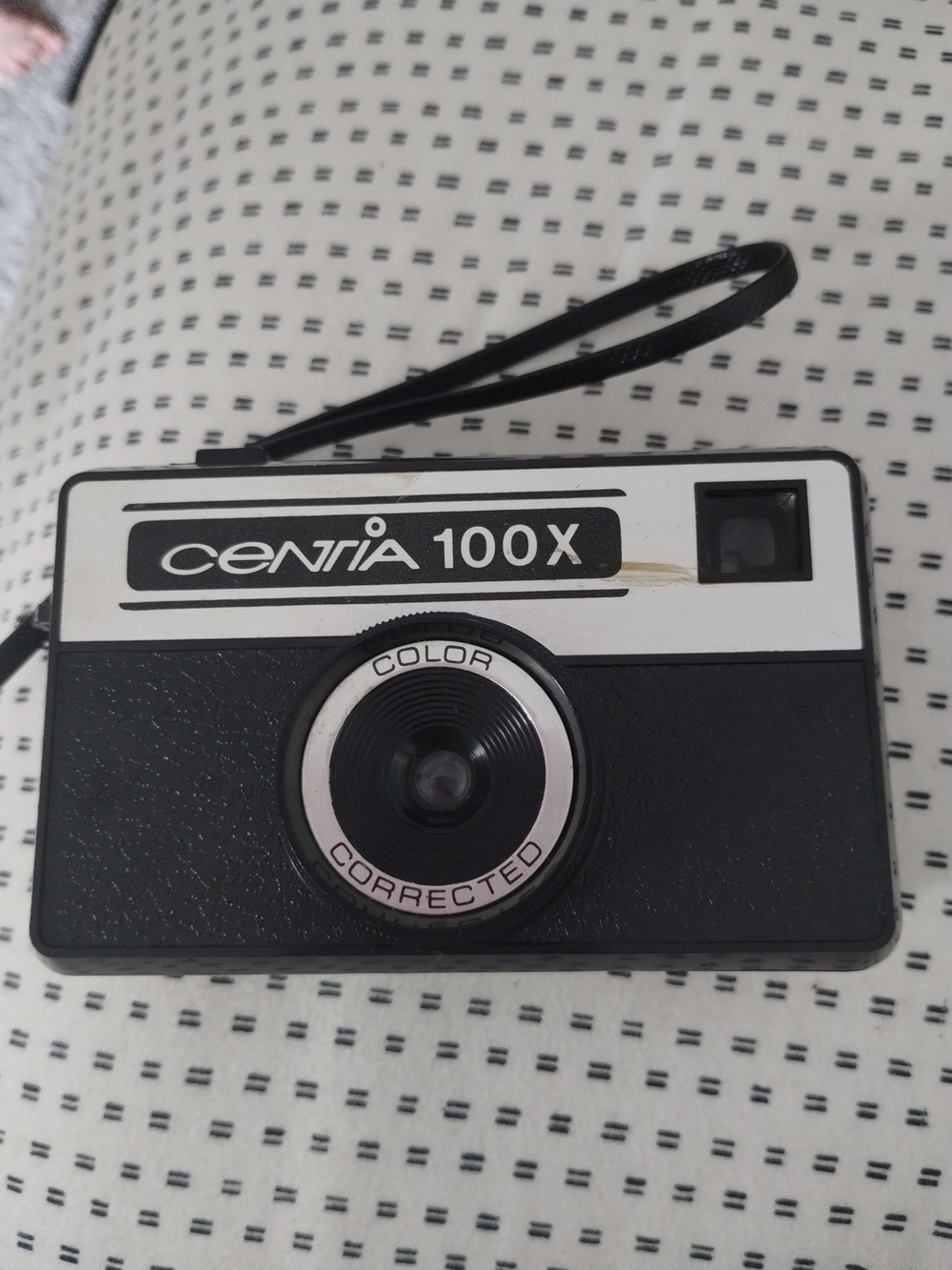 100X Classic Black and White Camera Vintage
